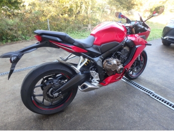 �������� �� ������ �������� Honda CBR650R 2020 ���� 4