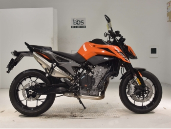     KTM 790 Duke 2023  2