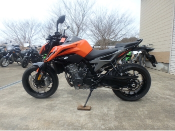     KTM 790 Duke 2023  12