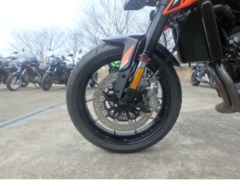     KTM 790 Duke 2023  14