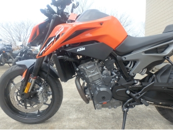     KTM 790 Duke 2023  15