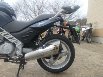     BMW F650CS 2003  16