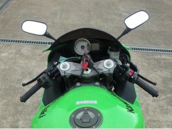     Kawasaki ZX-6R 2007  22