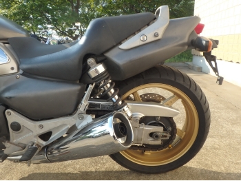     Honda X4 1997  17