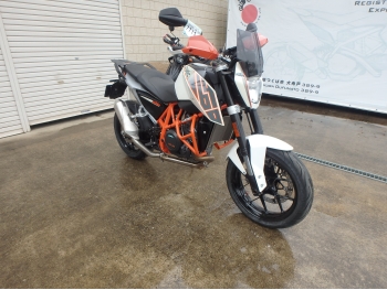    KTM 690 Duke 2014  8