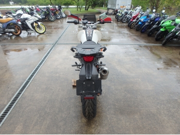     KTM 690 Duke 2014  11