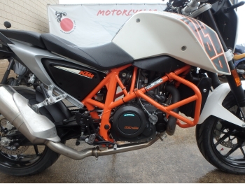     KTM 690 Duke 2014  19