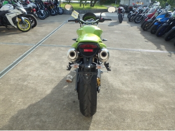     Triumph Street Triple 2009  10