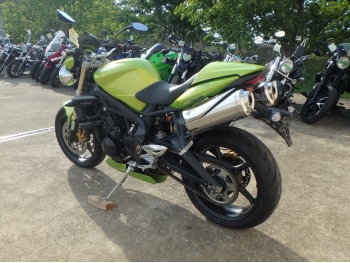    Triumph Street Triple 2009  11