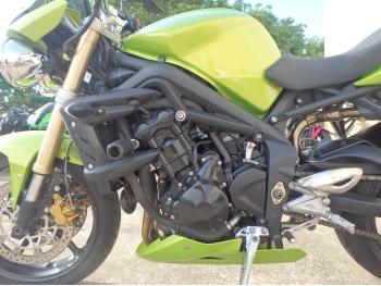     Triumph Street Triple 2009  15