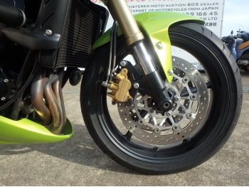    Triumph Street Triple 2009  19