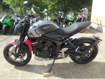 Çàêàçàòü èç ßïîíèè ìîòîöèêë Triumph Trident 660 2022 ôîòî 12