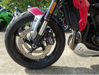 Çàêàçàòü èç ßïîíèè ìîòîöèêë Triumph Trident 660 2022 ôîòî 14