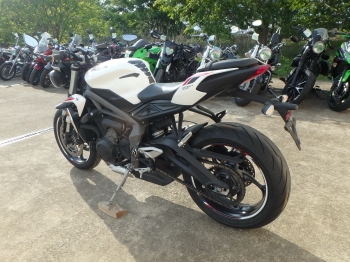 Çàêàçàòü èç ßïîíèè ìîòîöèêë Triumph Street Triple S 2021 ôîòî 11