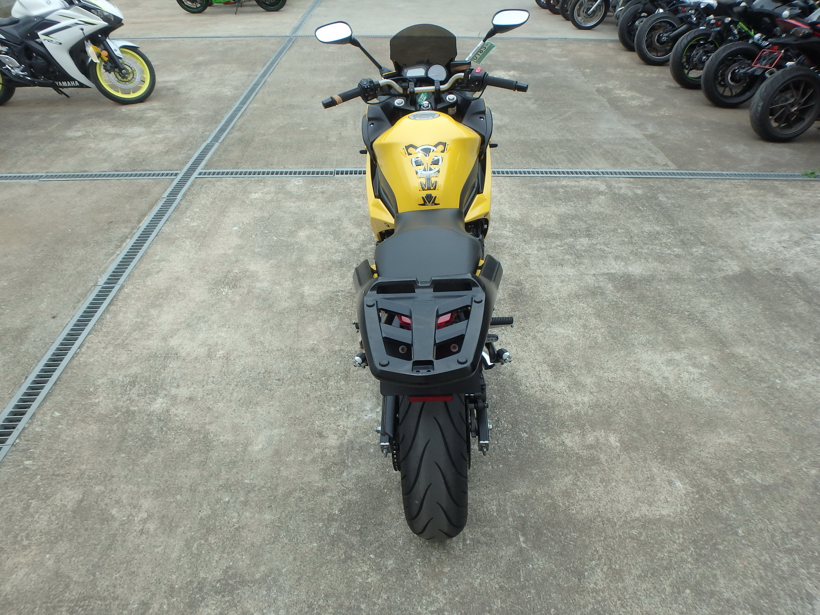 Buy bike Yamaha FZ-6R 2009 ôîòî 9