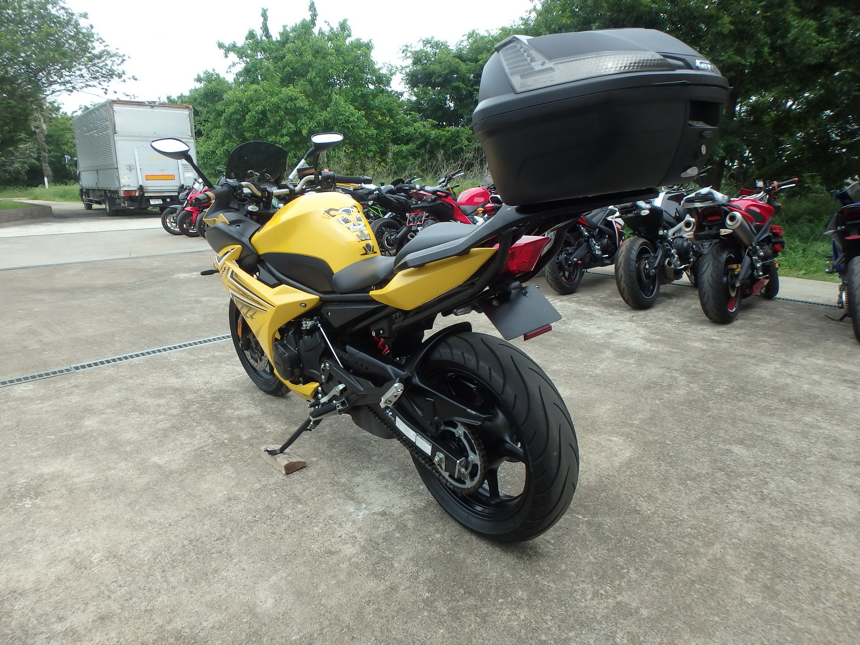 Buy bike Yamaha FZ-6R 2009 ôîòî 10