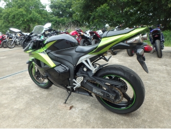 Çàêàçàòü èç ßïîíèè ìîòîöèêë Honda CBR600RR-3 2009 ôîòî 10
