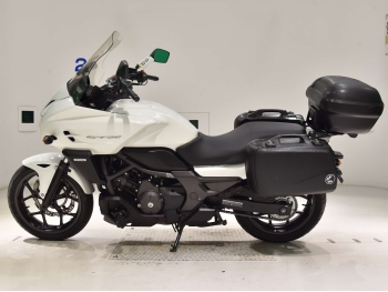     Honda CTX700D 2014  1