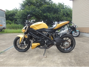     Ducati Streetfighter848 2011  12