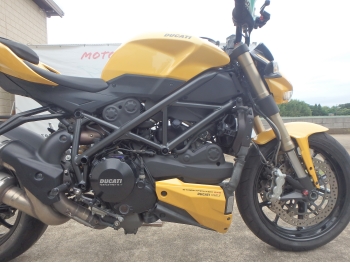     Ducati Streetfighter848 2011  18