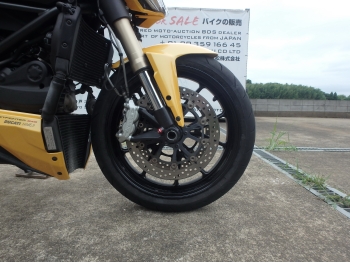     Ducati Streetfighter848 2011  19
