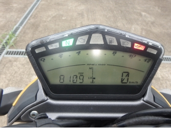     Ducati Streetfighter848 2011  20