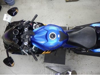     Kawasaki ZX-14RA   ZZR1400A 2012  3