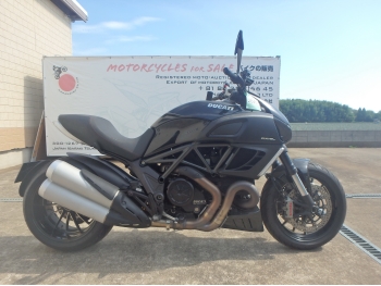     Ducati Diavel 2012  7