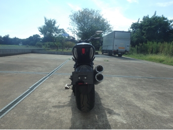     Ducati Diavel 2012  9