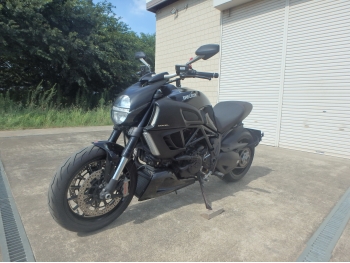     Ducati Diavel 2012  12
