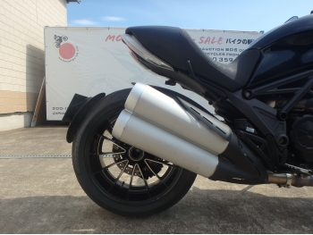     Ducati Diavel 2012  16
