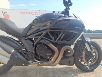     Ducati Diavel 2012  17
