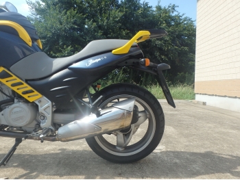     BMW F650CS 2003  16