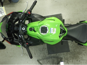 Çàêàçàòü èç ßïîíèè ìîòîöèêë Kawasaki Ninja650A 2020 ôîòî 3