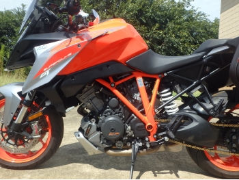 Çàêàçàòü èç ßïîíèè ìîòîöèêë KTM 1290 Super Duke GT 2018 ôîòî 15