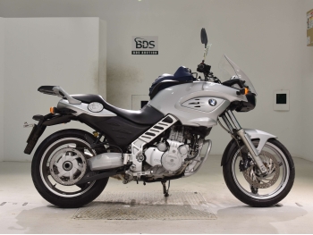     BMW F650CS 2004  2