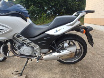     BMW F650CS 2004  16
