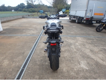     Yamaha MT-09 Tracer 2016  10