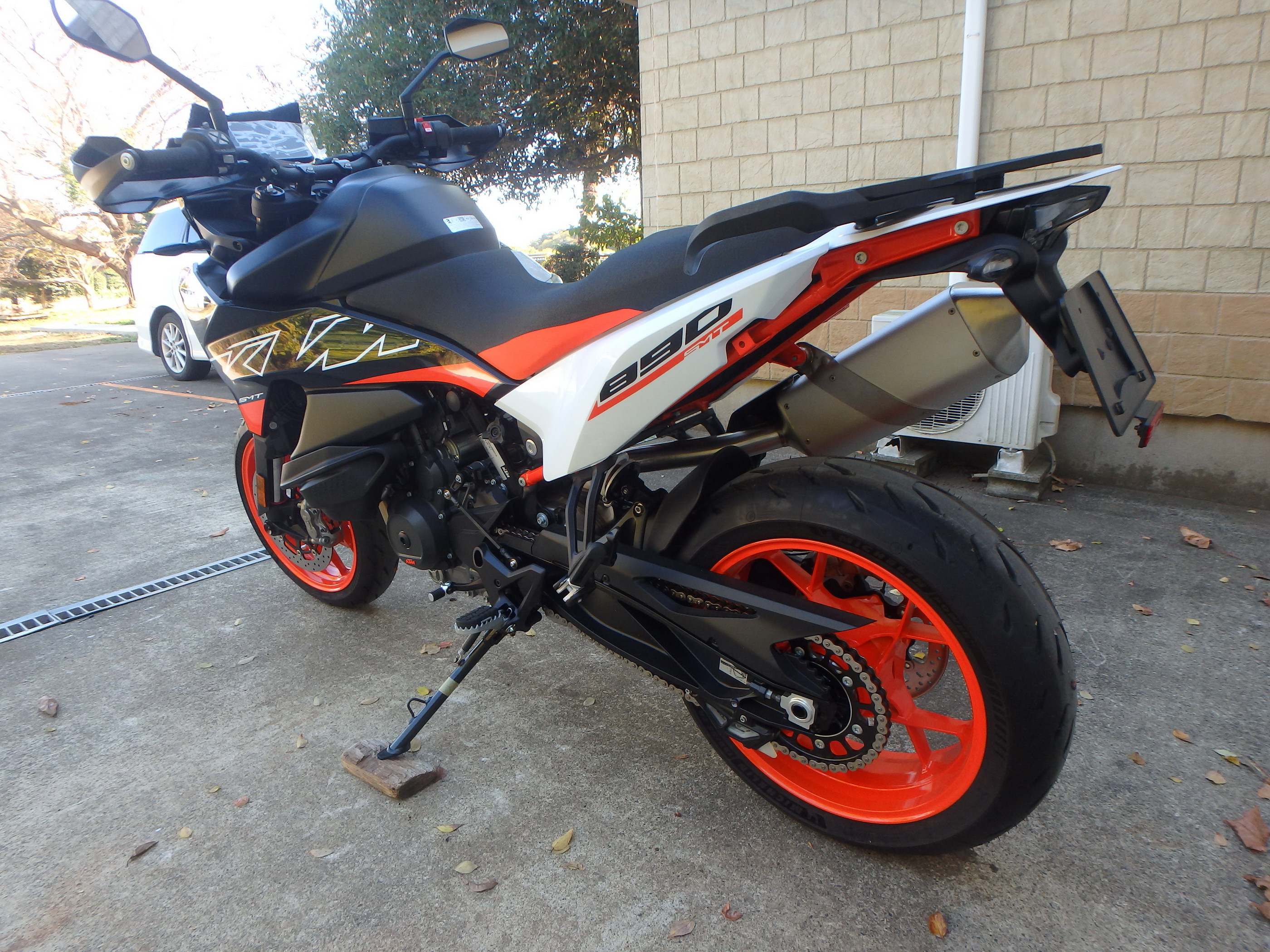 Buy bike KTM 890 SMT 2024 ôîòî 6