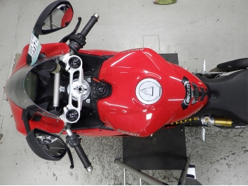     Ducati 899 Panigale 2013  3