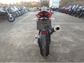     Ducati 899 Panigale 2013  10