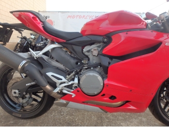     Ducati 899 Panigale 2013  18