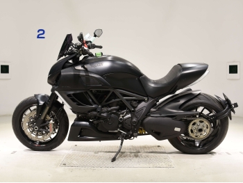 �������� �� ������ �������� Ducati Diavel Dark 2013 ���� 1