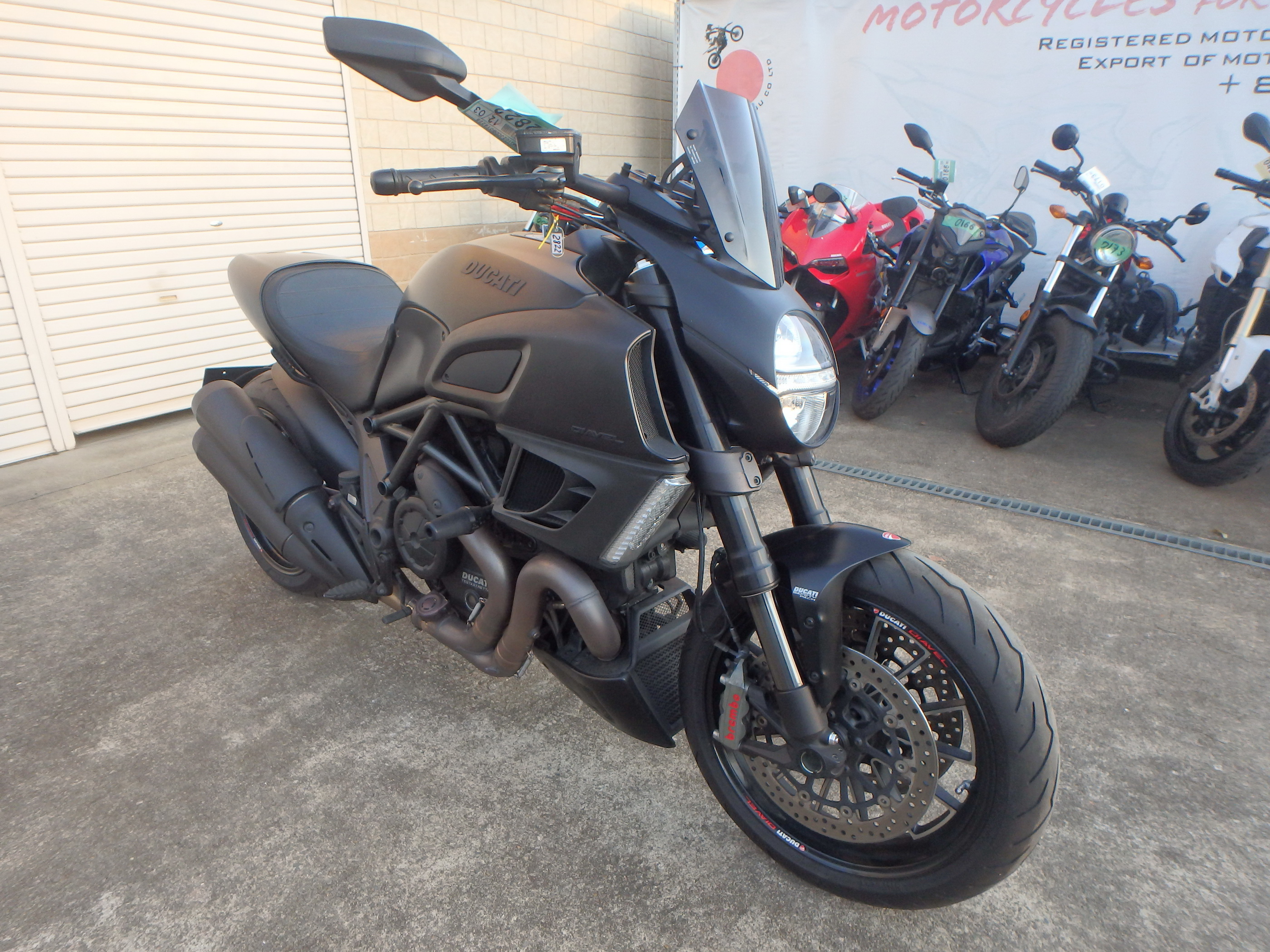 Buy bike Ducati Diavel Dark 2013 ôîòî 7