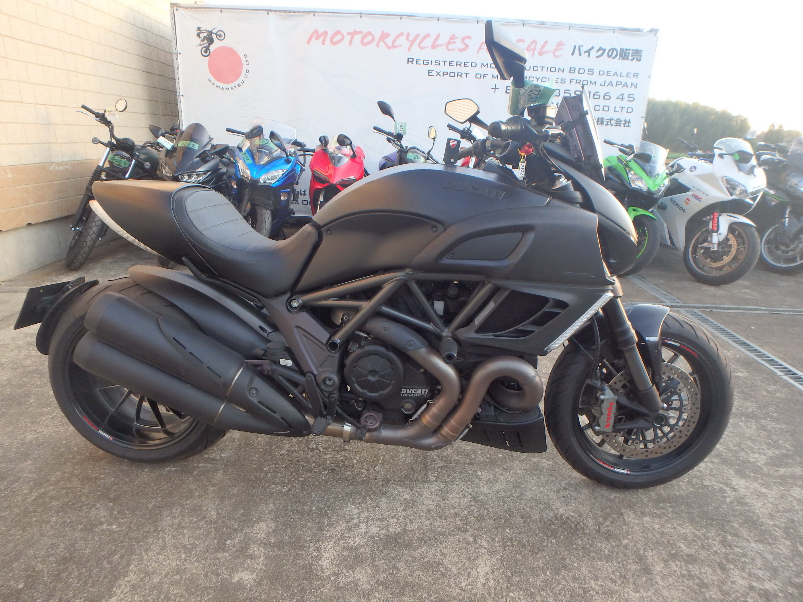 Buy bike Ducati Diavel Dark 2013 ôîòî 8