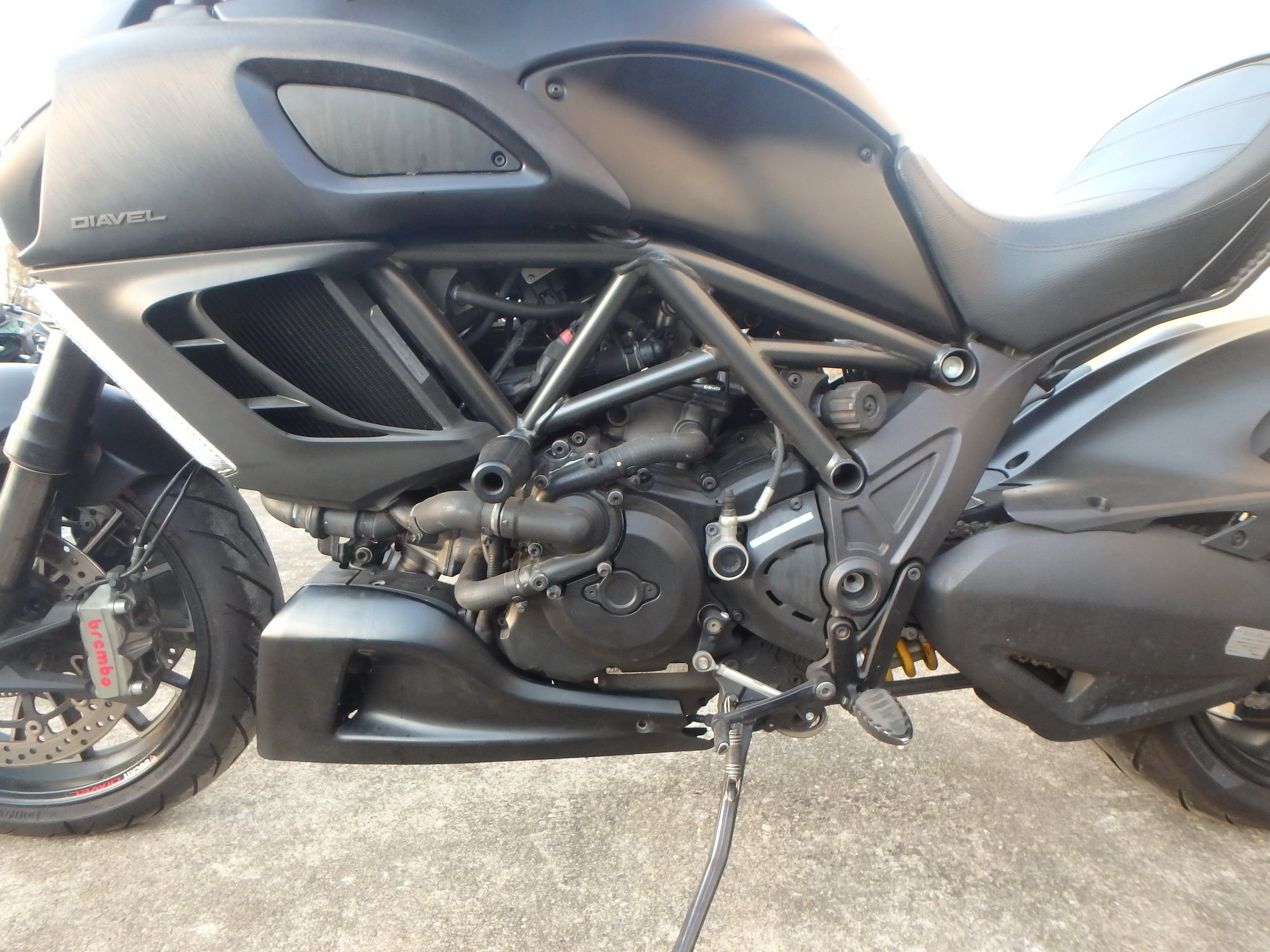 Buy bike Ducati Diavel Dark 2013 ôîòî 15
