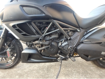 �������� �� ������ �������� Ducati Diavel Dark 2013 ���� 15