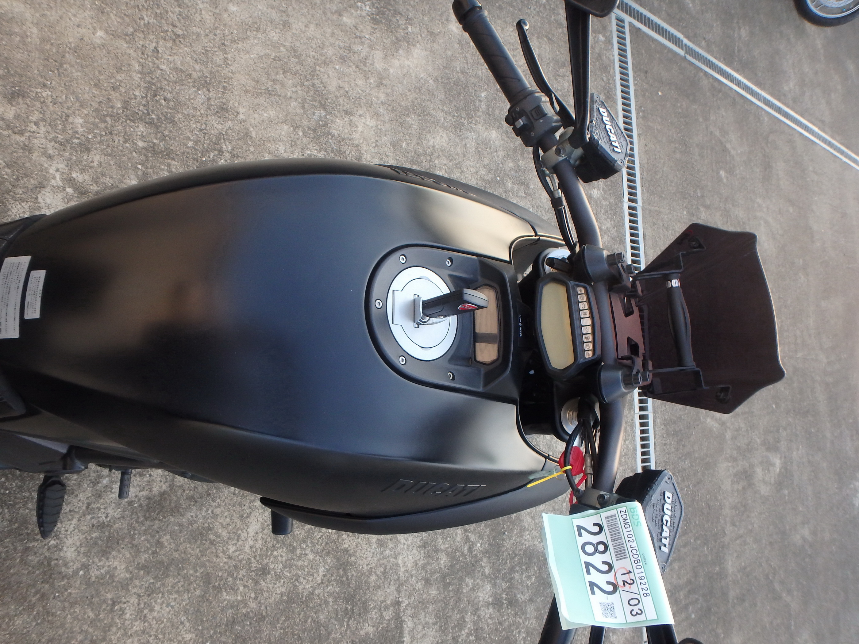 Buy bike Ducati Diavel Dark 2013 ôîòî 22