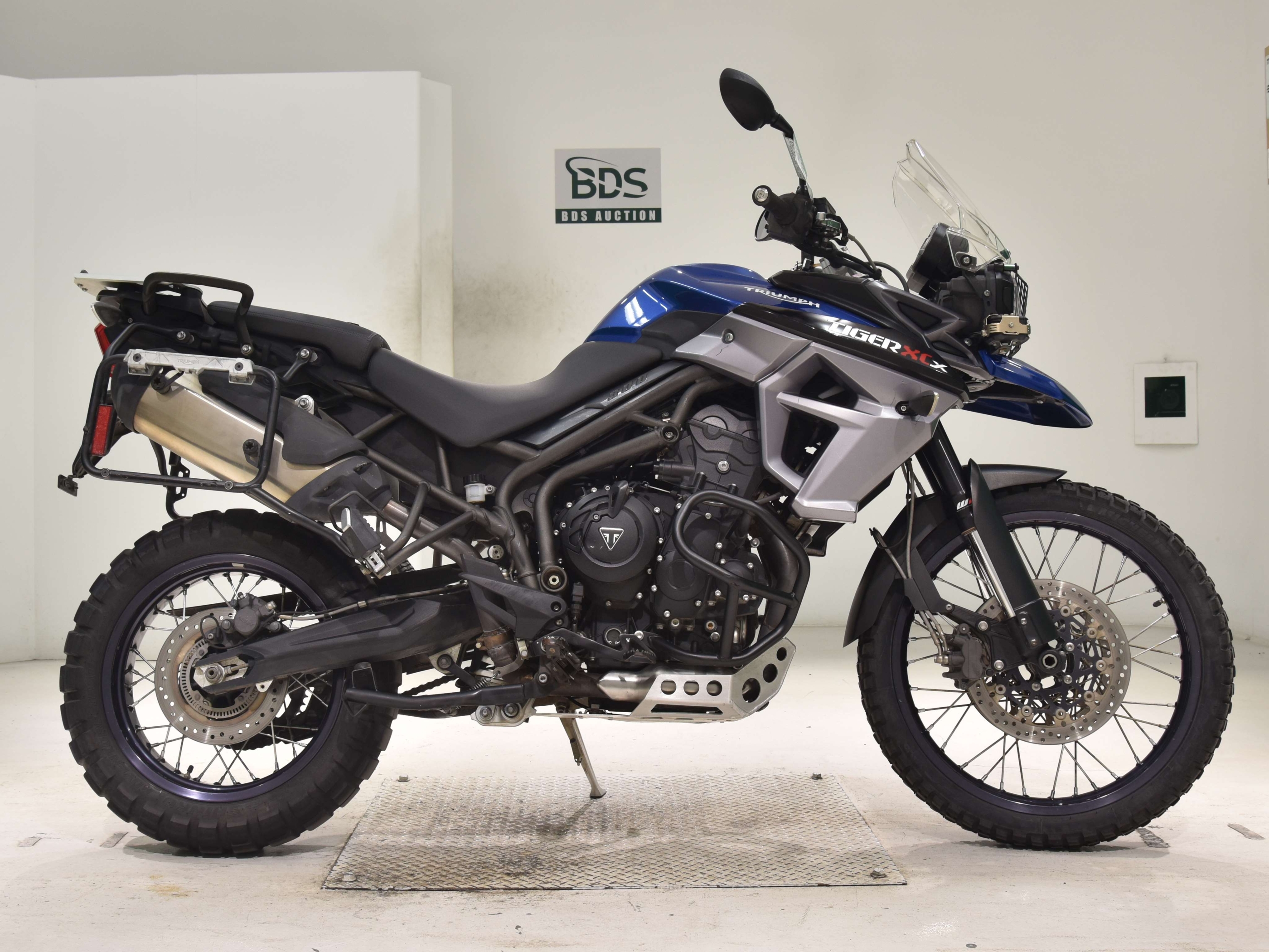 Buy bike Triumph Tiger800XCX 2017 ôîòî 2