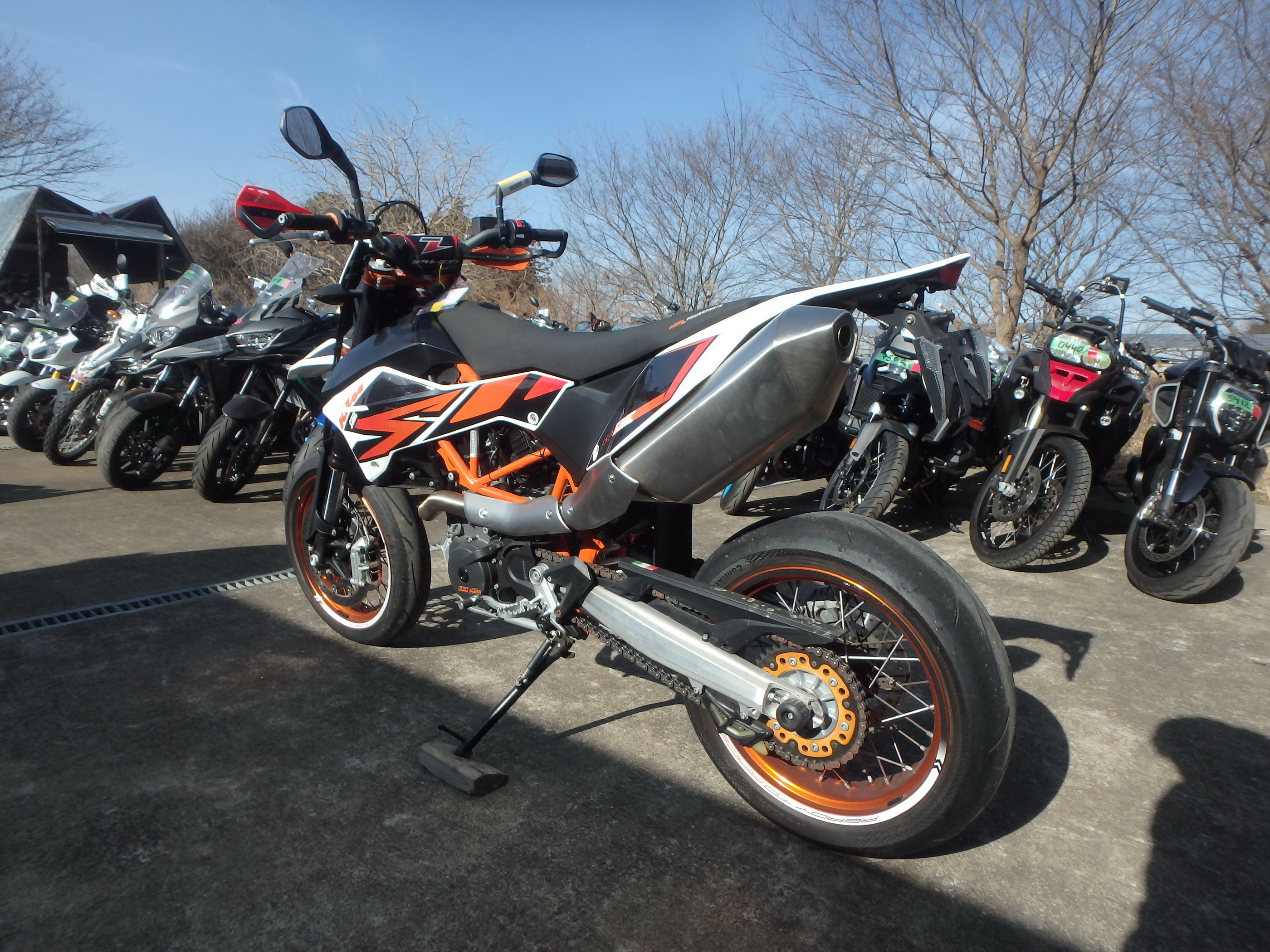 Buy bike KTM 690 SMC R 2014 ôîòî 11